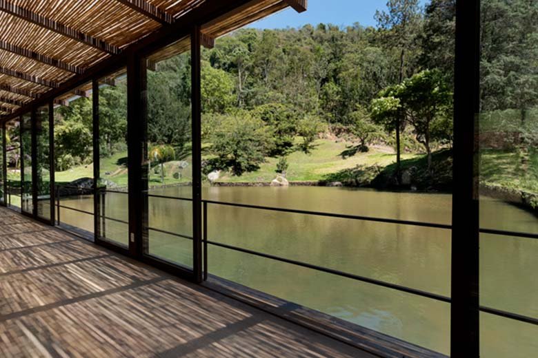 vista-natureza-no-retiro-de-yoga